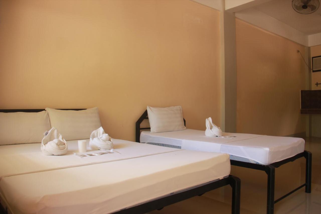 אל נידו Galourique Inn מראה חיצוני תמונה