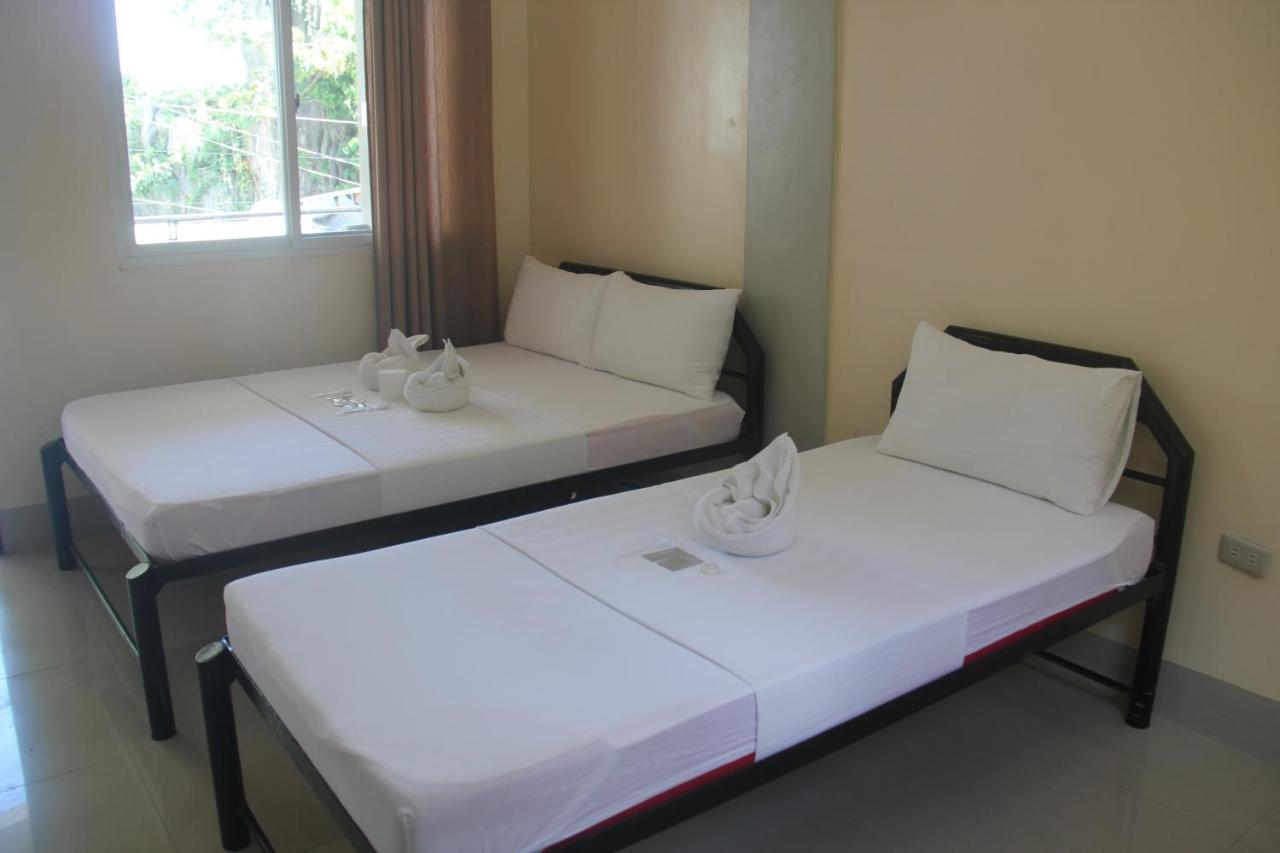 אל נידו Galourique Inn מראה חיצוני תמונה